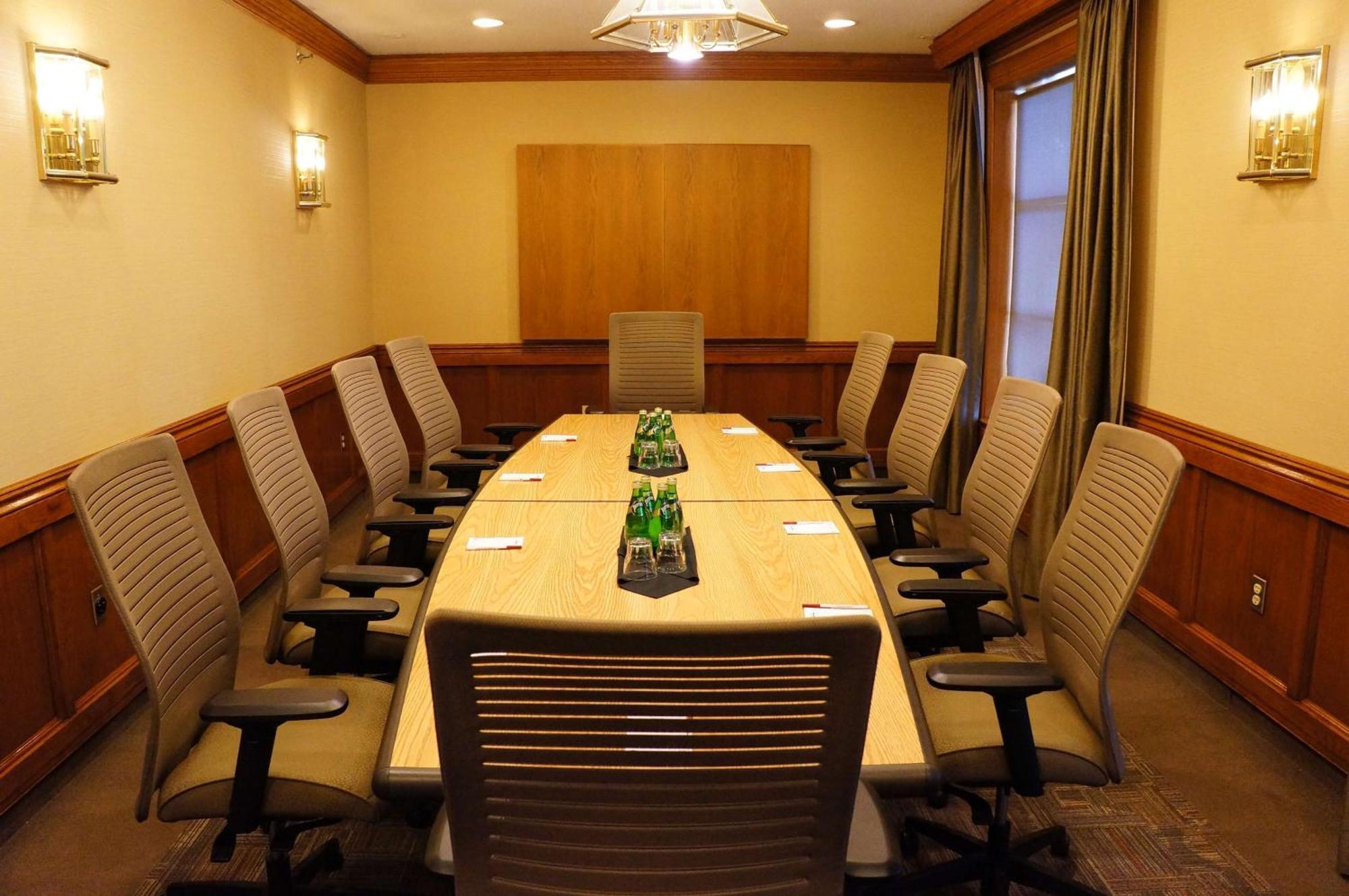 Best Western Plus Lamplighter Inn & Conference Centre Лондон Екстериор снимка