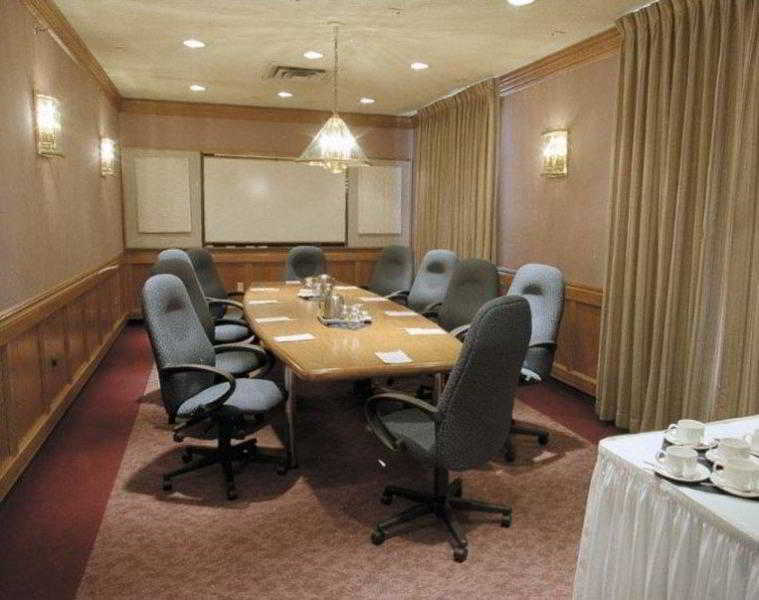Best Western Plus Lamplighter Inn & Conference Centre Лондон Съоръжения снимка